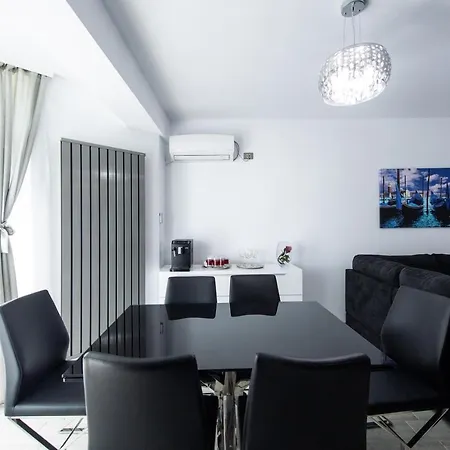 Apartament Dominic Apartament *