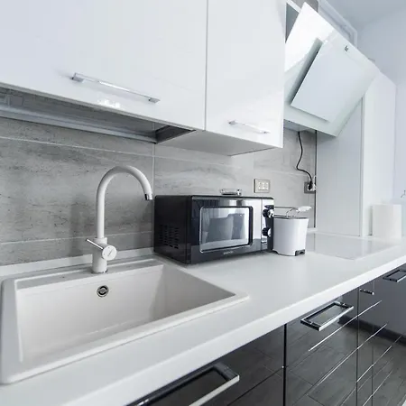 Apartament Dominic Apartament *